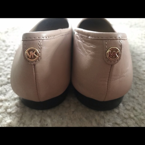 Michael Kors flats - Picture 3 of 3